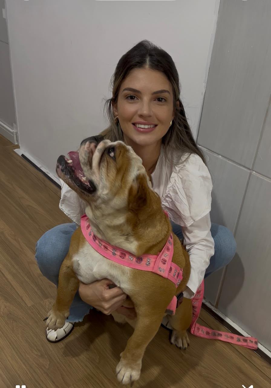 Cão feliz atendido na MioPet Clínica Veterinária em Taubaté